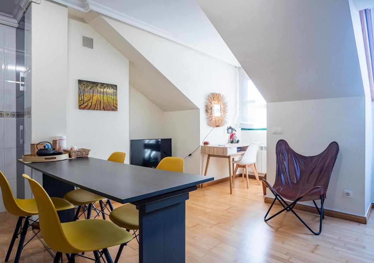 Apartamento Irene Centrico Con Wifi Y Parking Coche Tamano Medio Cangas De Onis Bagian luar foto