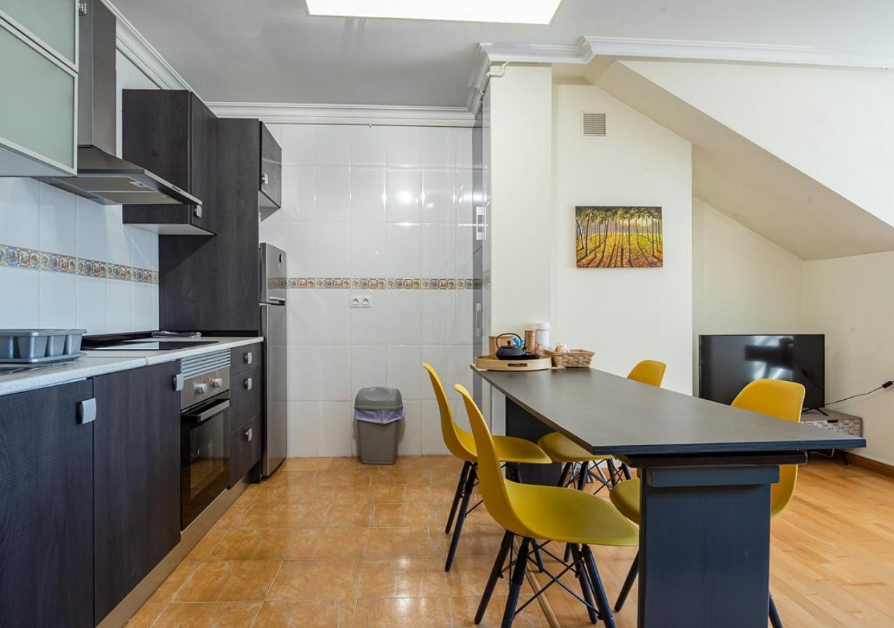 Apartamento Irene Centrico Con Wifi Y Parking Coche Tamano Medio Cangas De Onis Bagian luar foto
